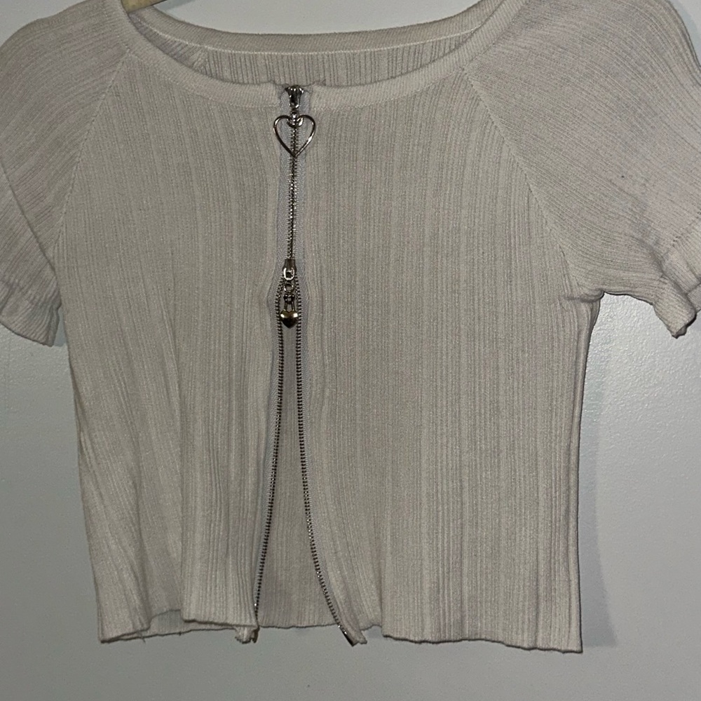 White Ribbed Top with Zip - Picture 4 of 5